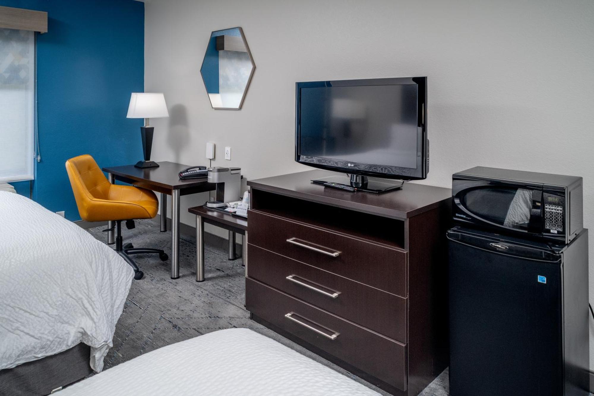 Holiday Inn Express & Suites Cross Lanes By Ihg מראה חיצוני תמונה